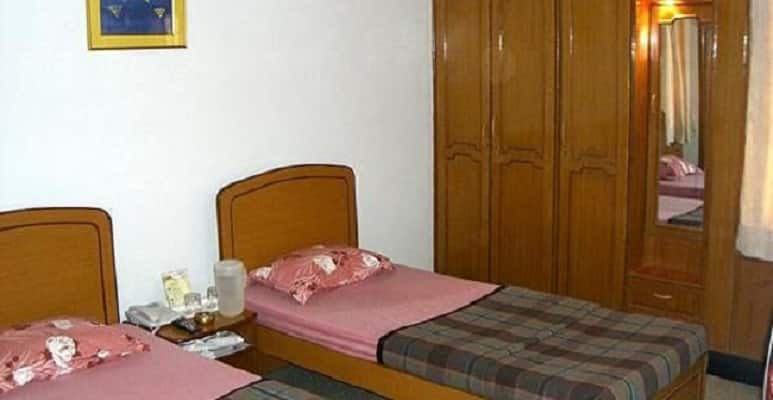 Yes Rooms Hal 1st Stage Indiranagar, Bangalore 4